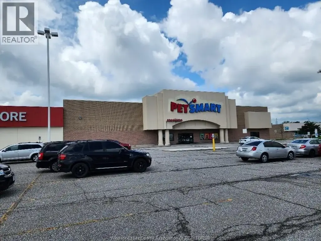 4001 Legacy Park Road, Windsor